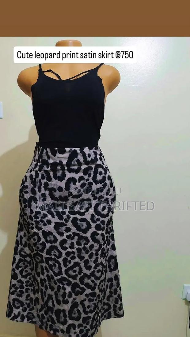Good Quality Satin Skirt - thumbnail 2