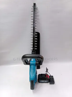 Makita Heavy Duty Cordless Hedge Trimmer Machine
