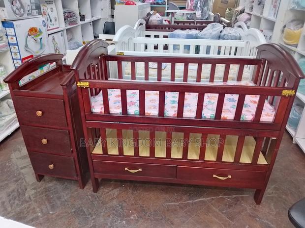 Adjustable Baby Bed - thumbnail 2