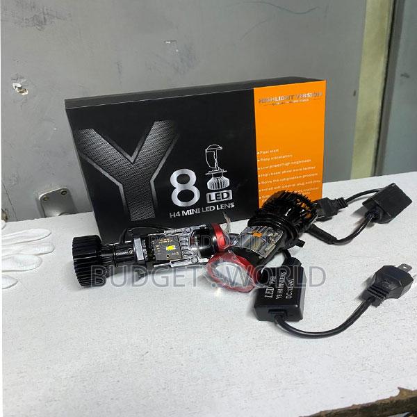 Y8 H4 Compact Mini Projector Led Bulbs for Cars and Motorcycles