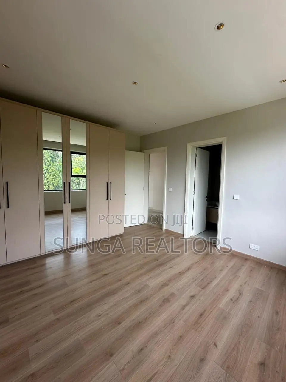 5bdrm House in Manyani, Muthangari for rent