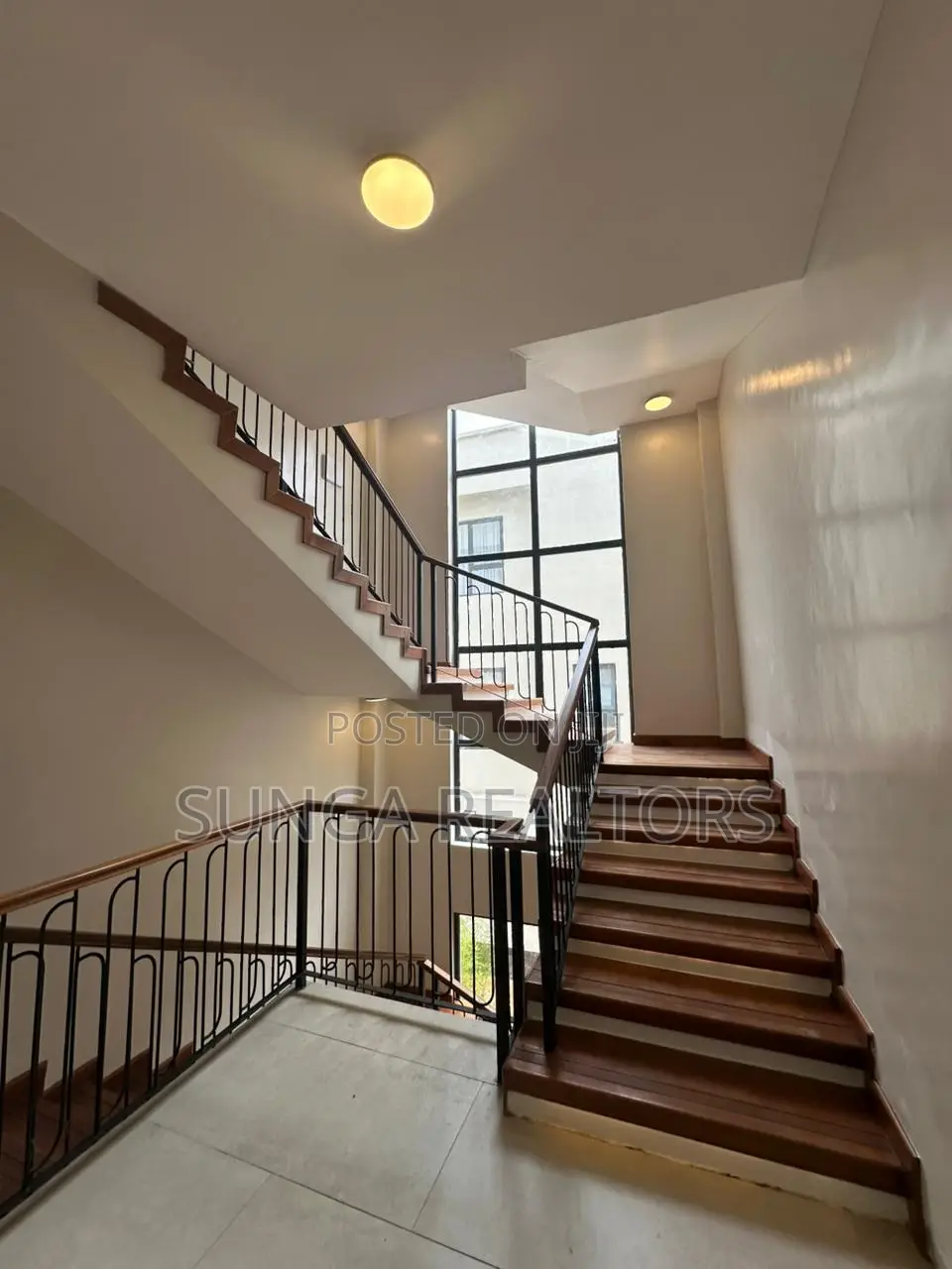 5bdrm House in Manyani, Muthangari for rent