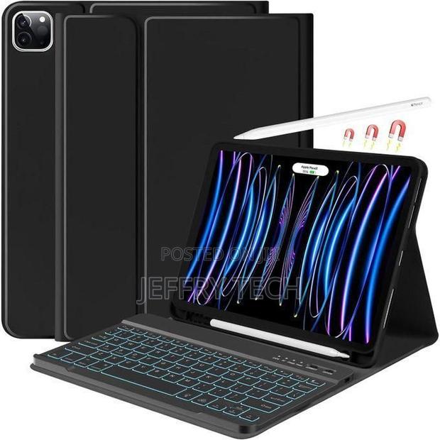 iPad Air 5th Gen Keyboard Case - 10.9" - Black - Wireless Bluetooth