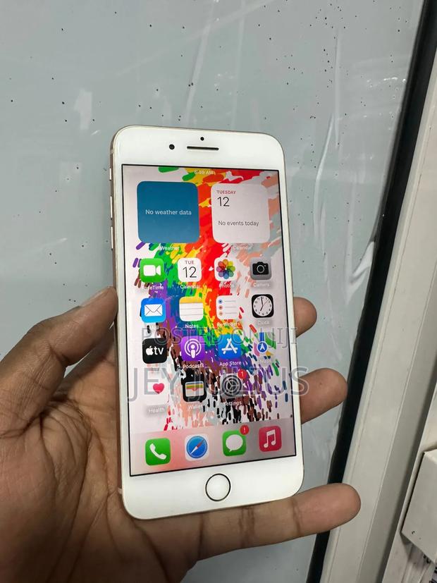 Apple iPhone 8 Plus 64 GB Gold - thumbnail 4