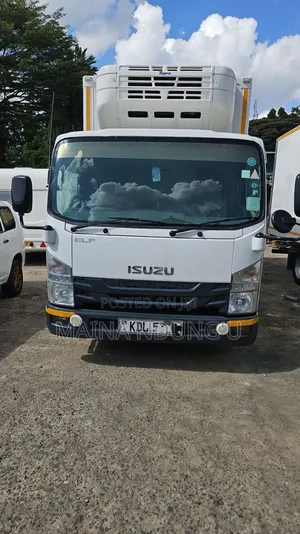 Isuzu Elf 2016