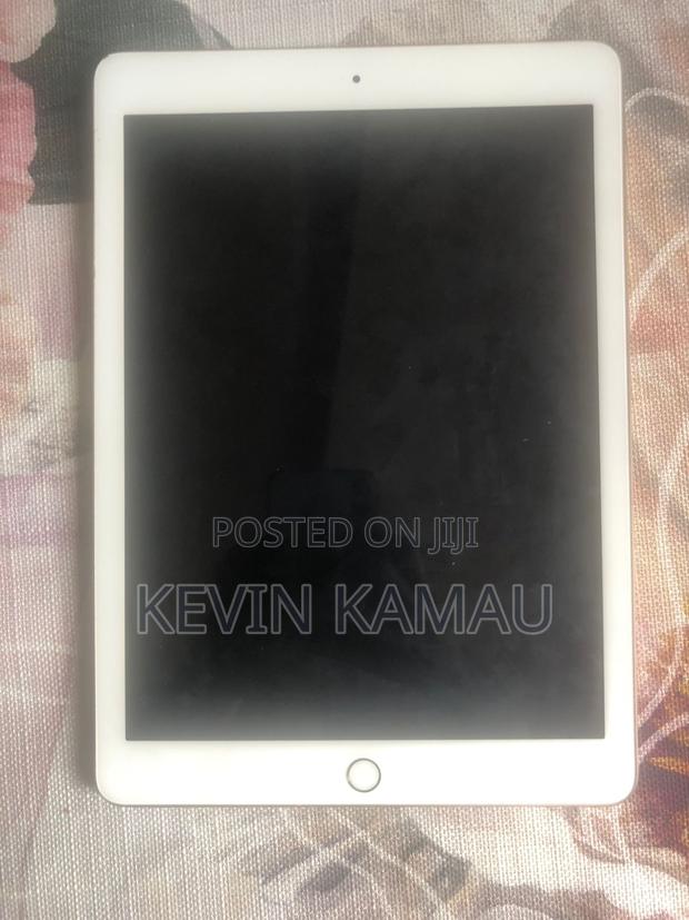 Apple iPad 5 (2022) 128 GB White - thumbnail 2