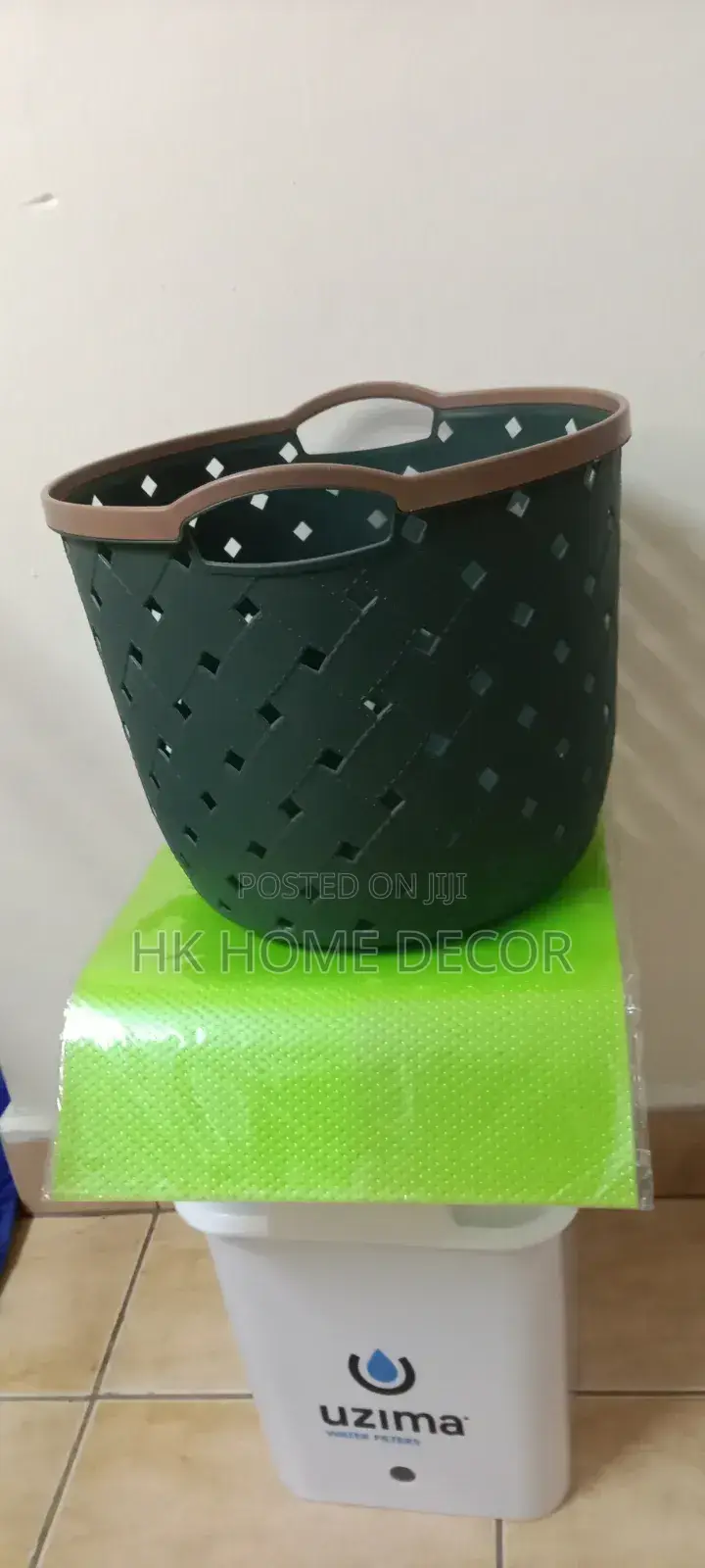 Plastic Hand Basket (Small)