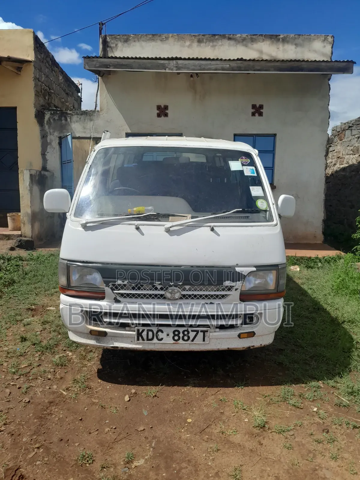 Bus 1997 White