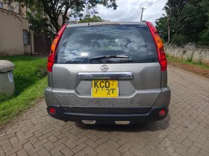 Nissan X-Trail 2.0 Automatic 2008 Gold