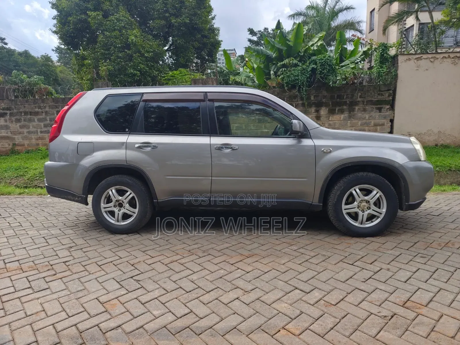 Nissan X-Trail 2.0 Automatic 2008 Gold