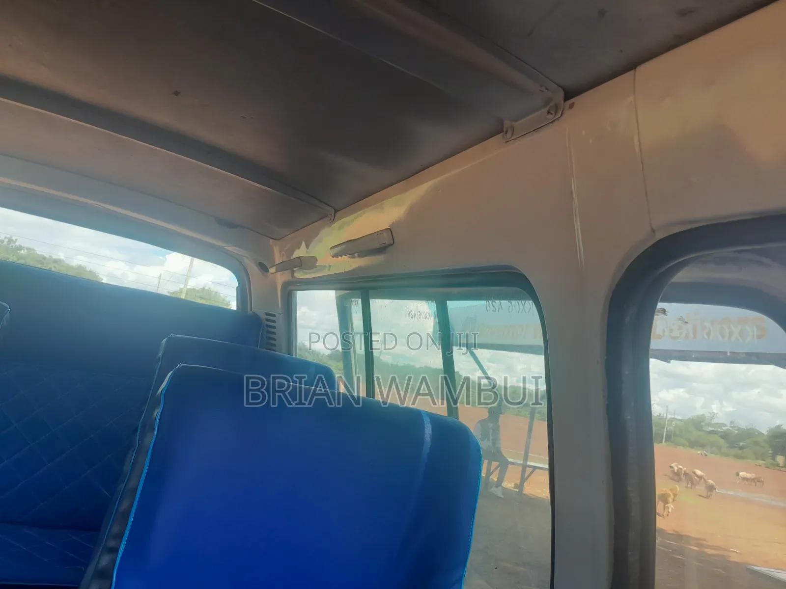 Bus 1997 White