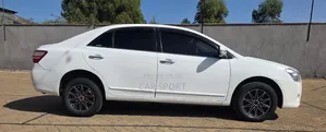Toyota Premio 2012 Silver