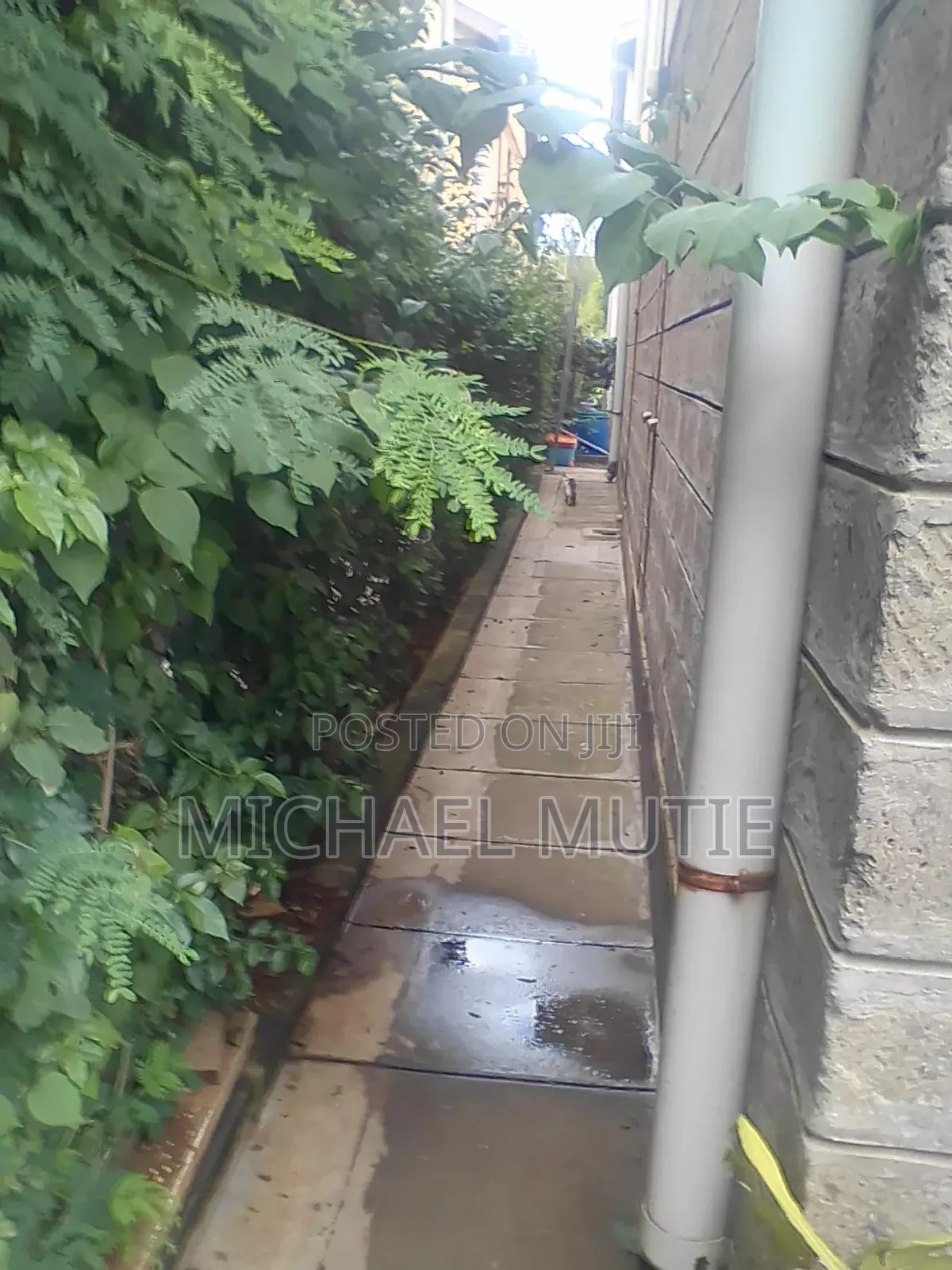 4bdrm Maisonette in Komarocks for sale