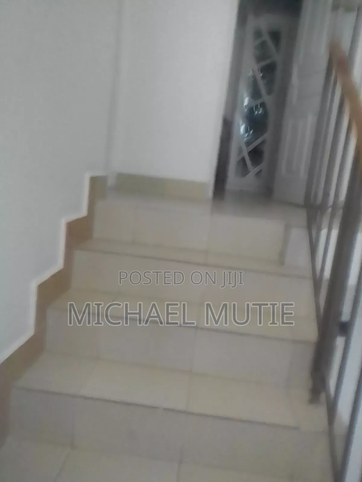 4bdrm Maisonette in Komarocks for sale