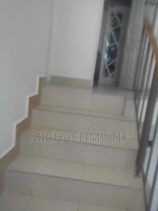 4bdrm Maisonette in Komarocks for sale - thumbnail 11