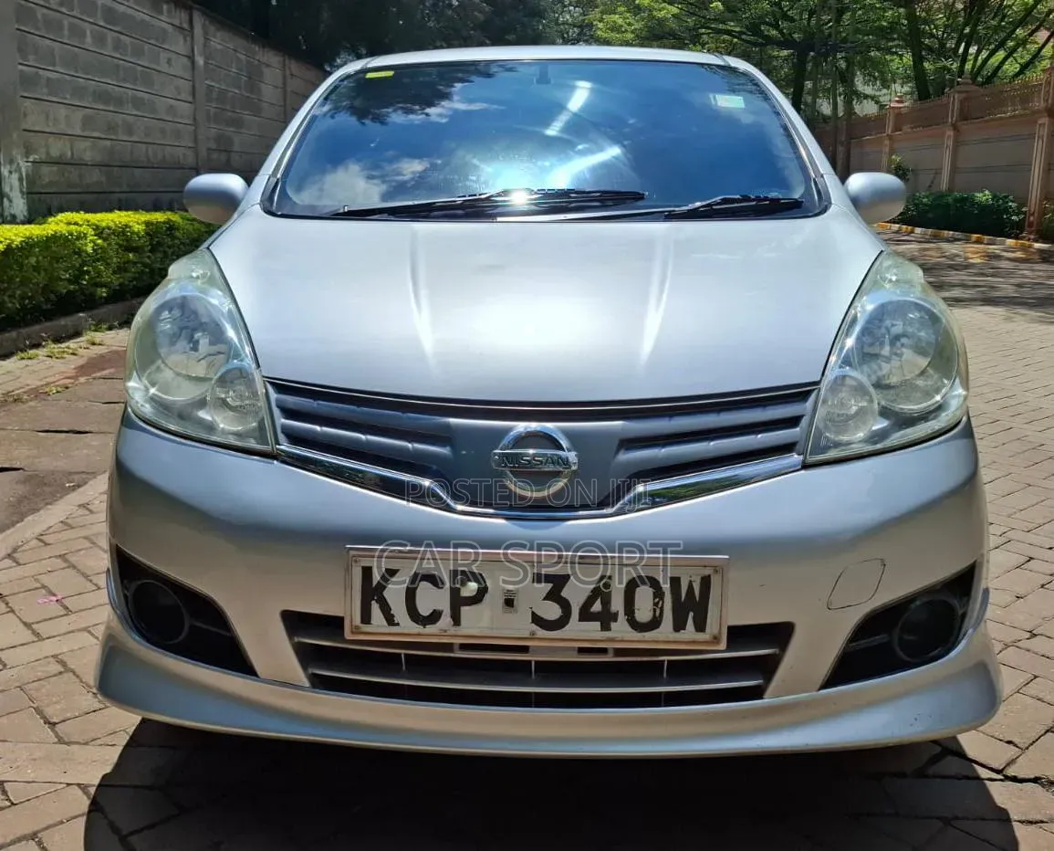 Nissan Note 2011 Silver
