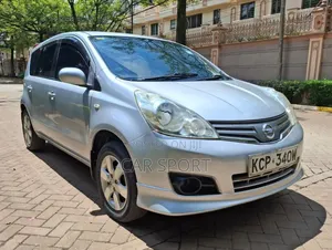 Nissan Note 2011 Silver