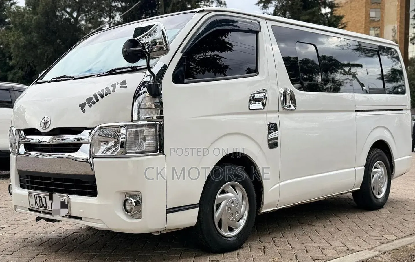 Toyota HiAce 2016 White