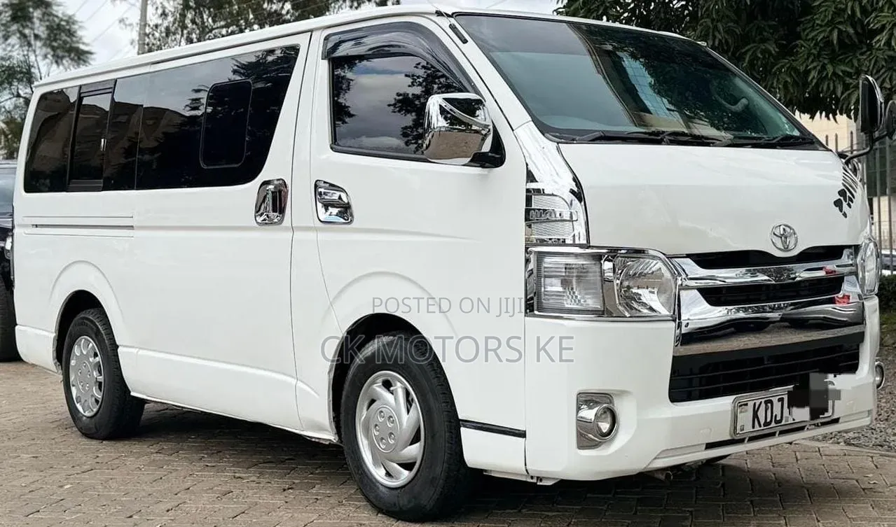 Toyota HiAce 2016 White
