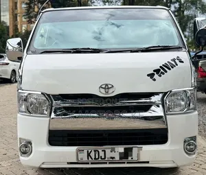 Toyota HiAce 2016 White