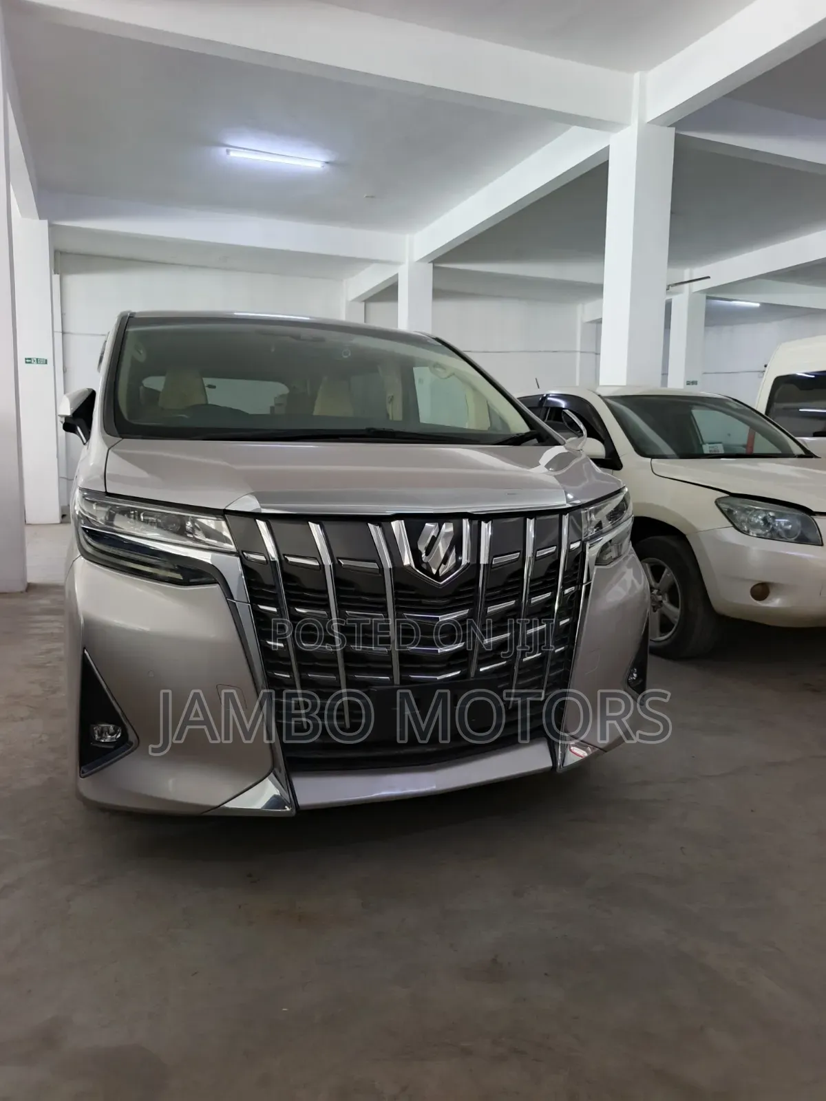 Toyota Alphard 2.5 Petrol FWD 2019 Gold