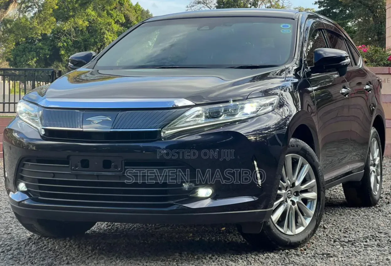 Toyota Harrier 2.0 2019 Black