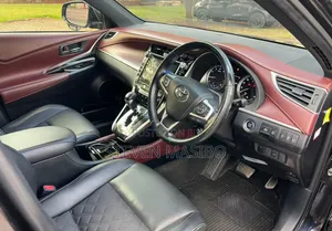 Toyota Harrier 2.0 2019 Black