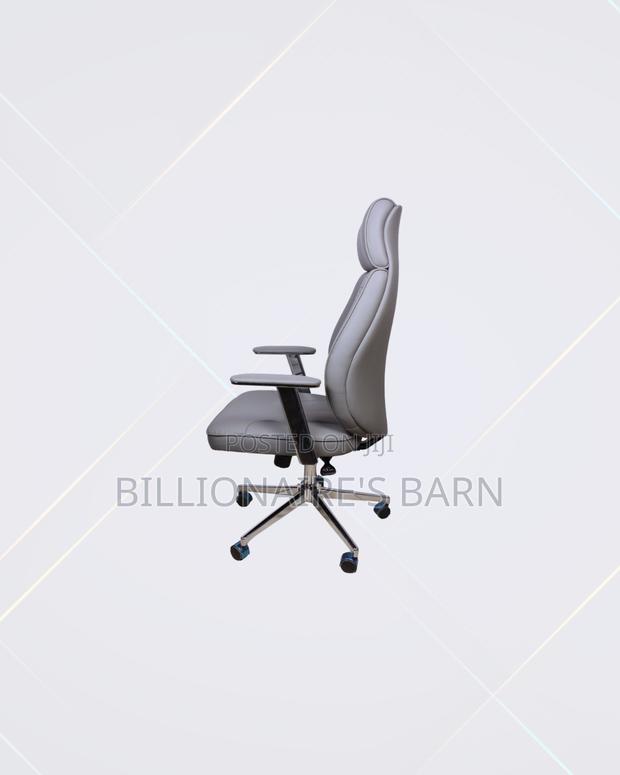 Heavy Duty Grey Executive Leather Office Chair High Back Chrome Base - thumbnail 2