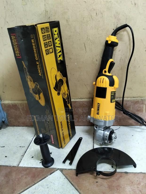 Dewalt Angle Grinder 9 Inches 2600 Watts for Construction Workshops - thumbnail 2
