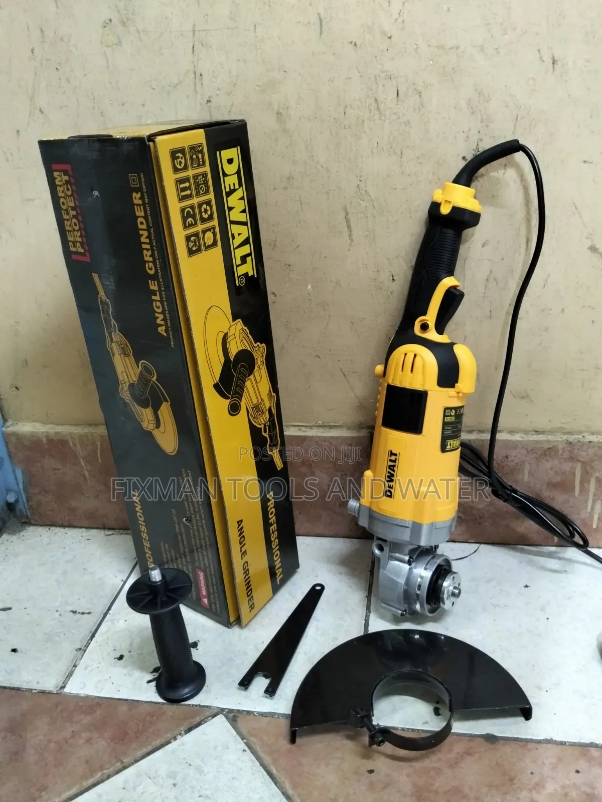 Heavy Duty Dewalt Angle Grinder 9 Inches 2600 Watts Power