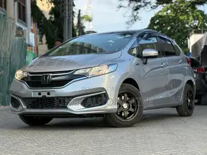 Honda Fit 2019 Silver