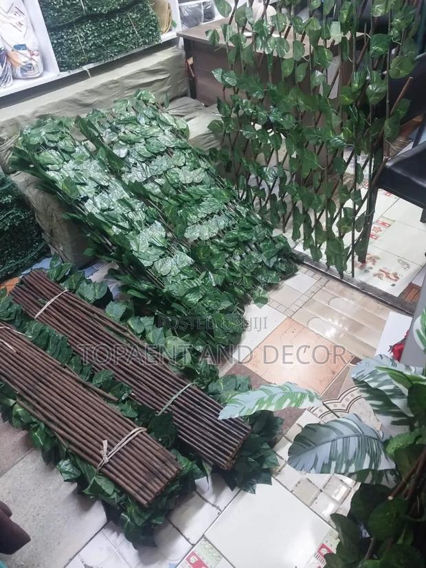 2m by 1m Extendable Balcony Fence - main view