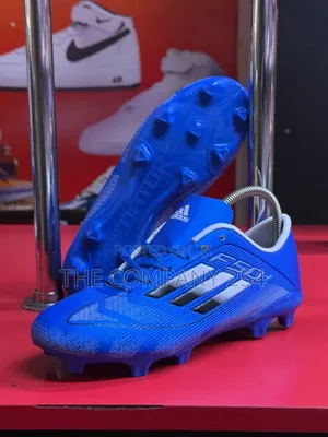Quality Casual Designer Uniform Kids Soccer Football Shoes Size 30-40