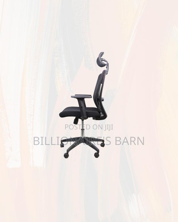 Durable Mesh Office Chair Ergonomic Headrest With Nylon Base Now In