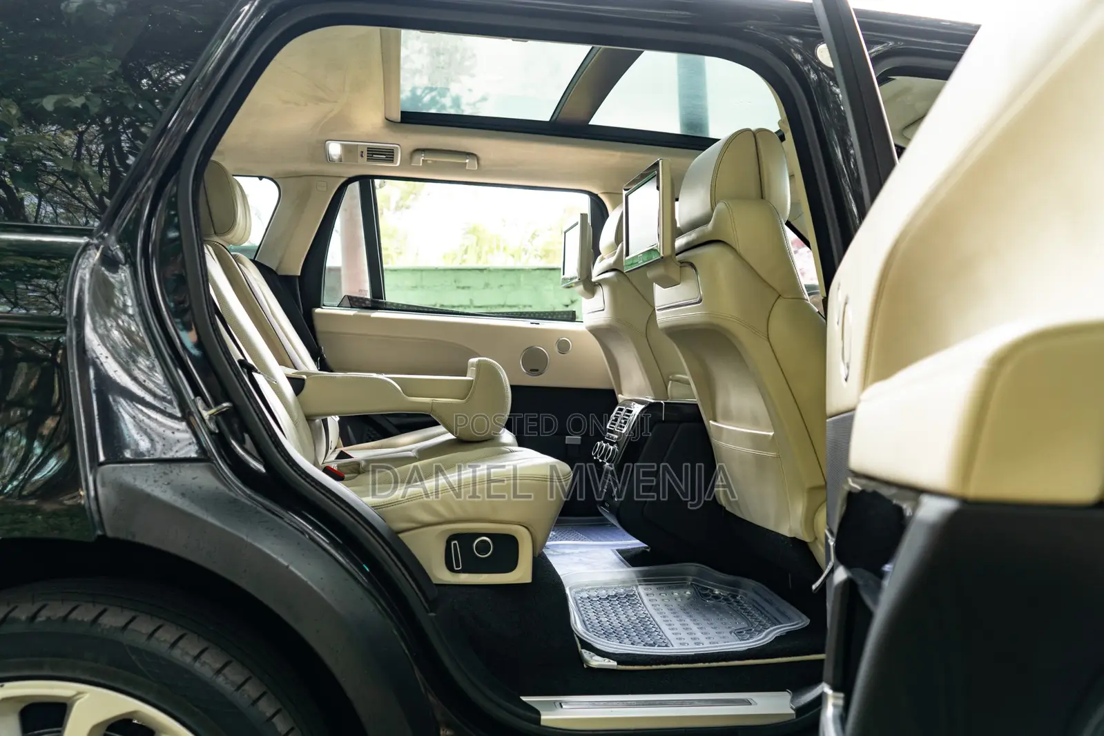 Land Rover Range Rover Vogue 2016 Black