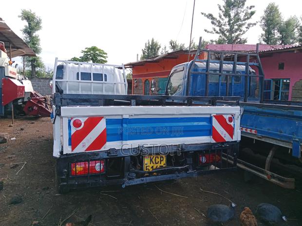 Toyota Dyna - thumbnail 3