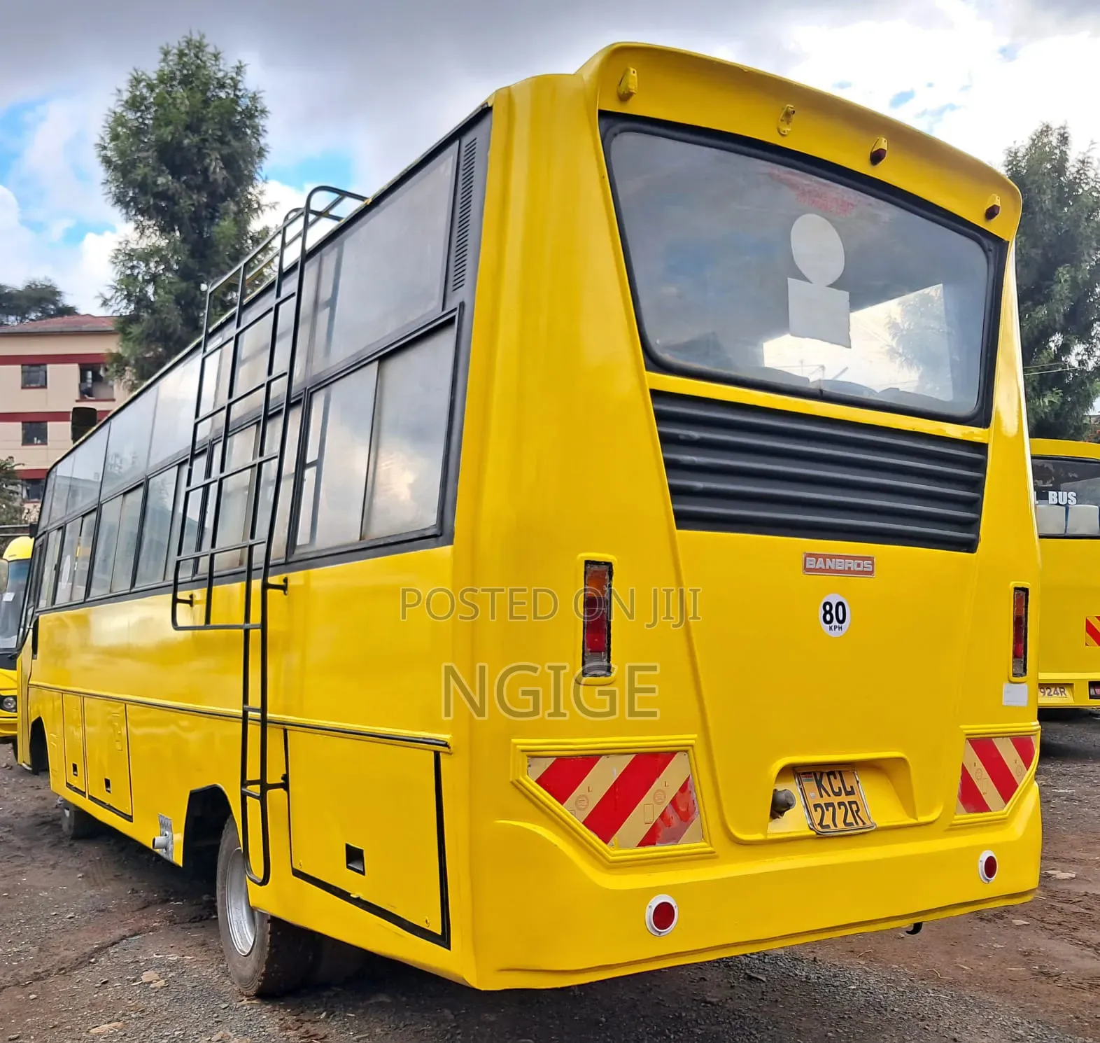 Mitsubishi Fuso Canter 2015 Yellow