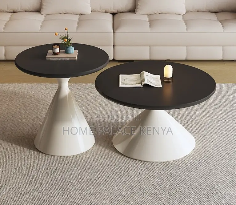 Coffee Table: Luxury Wooden Round Coffee Table