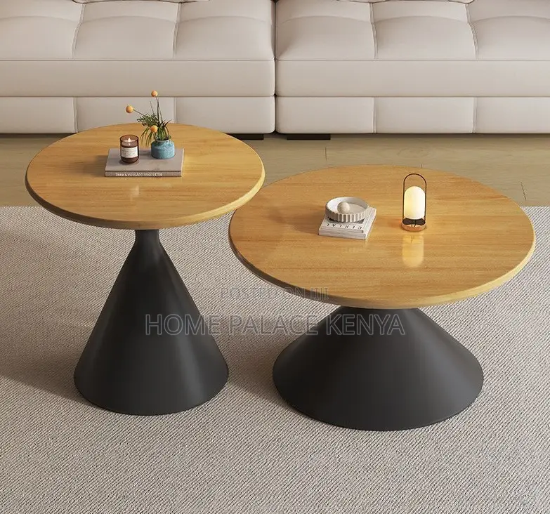 Coffee Table: Luxury Wooden Round Coffee Table