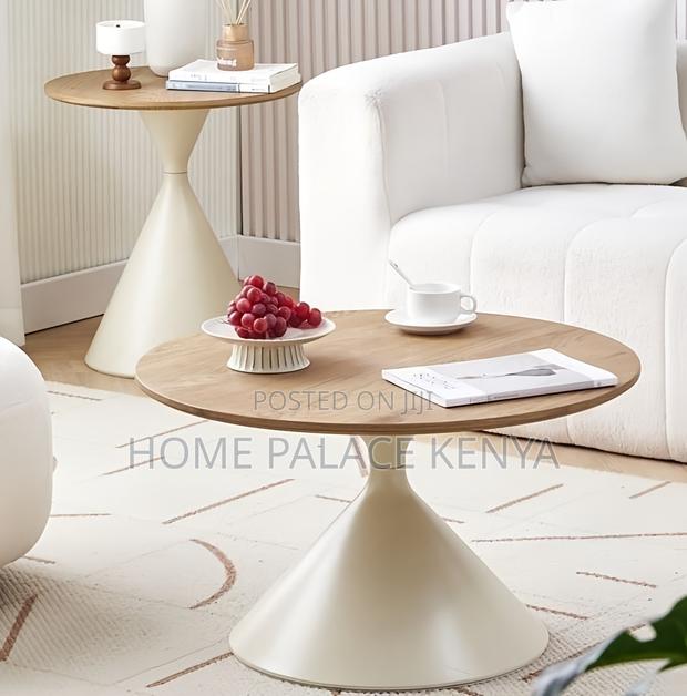 Coffee Table: Luxury Wooden Round Coffee Table - thumbnail 12
