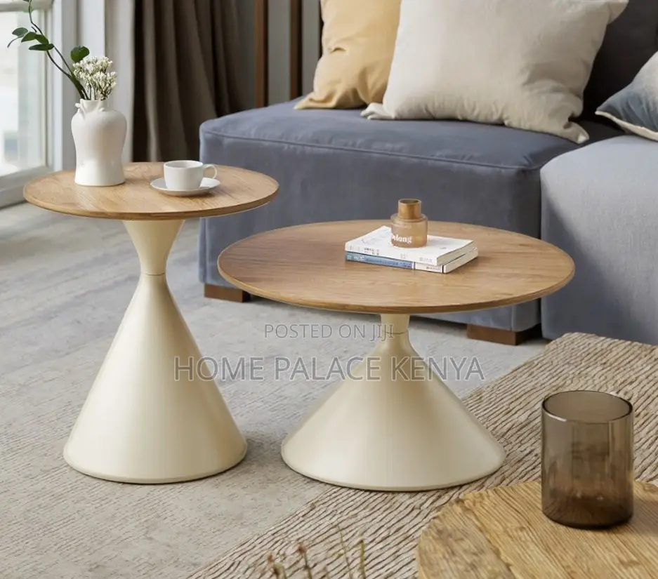 Coffee Table: Luxury Wooden Round Coffee Table