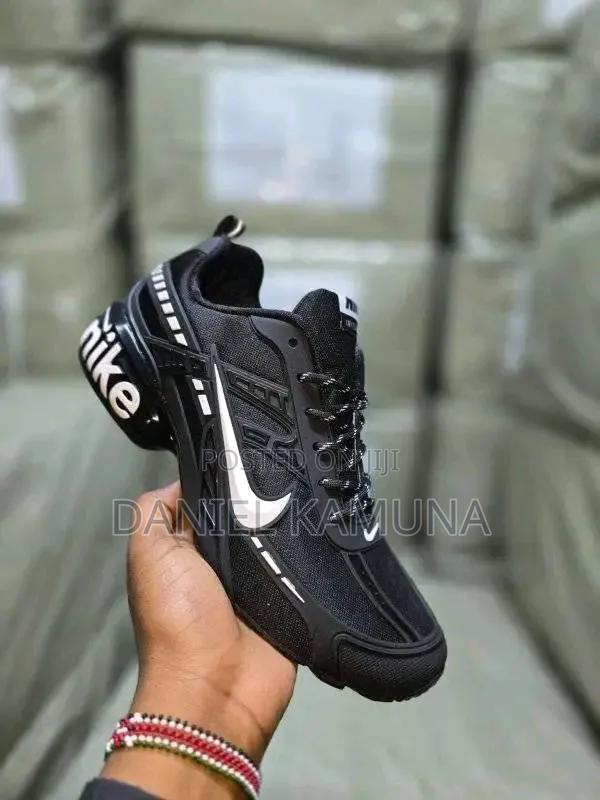 Nike Shoes - main view