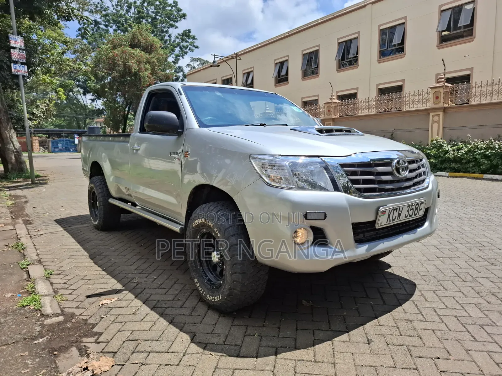 Toyota Hilux 2.5 D-4D SRX 2012 Silver