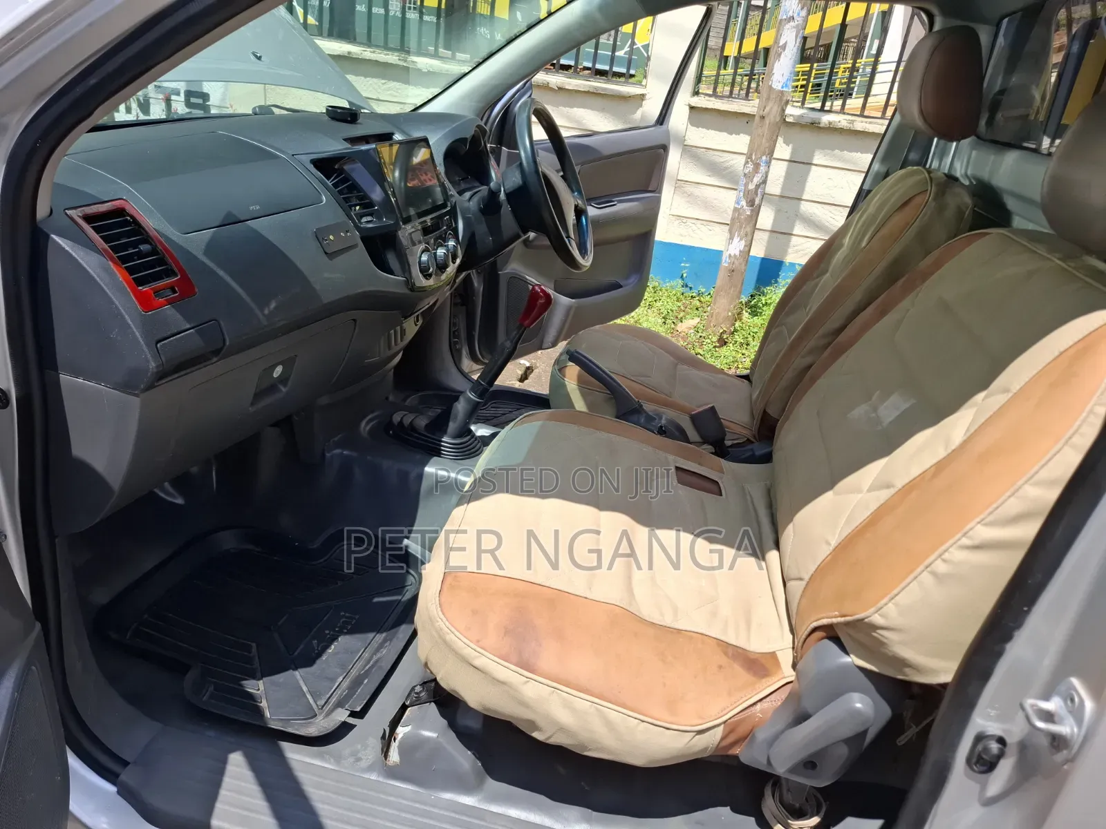 Toyota Hilux 2.5 D-4D SRX 2012 Silver