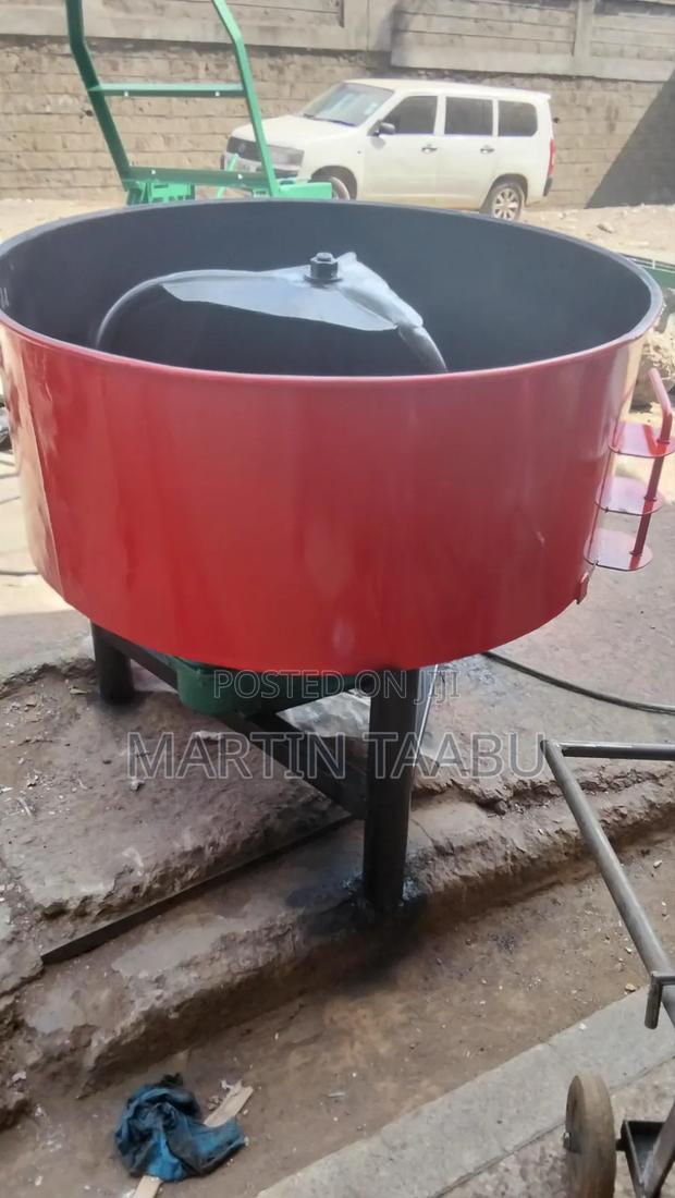 Pan Mixer Used in Construction Companies