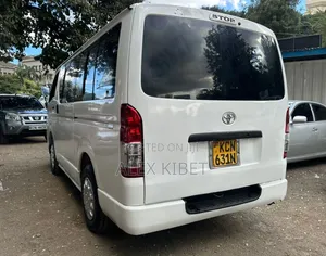 Toyota HiAce 2011 White