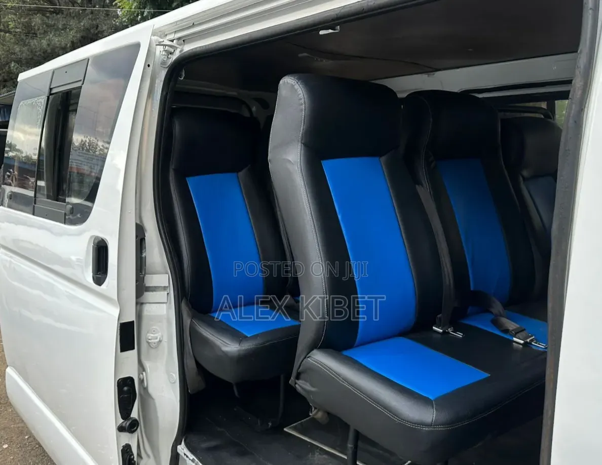 Toyota HiAce 2011 White
