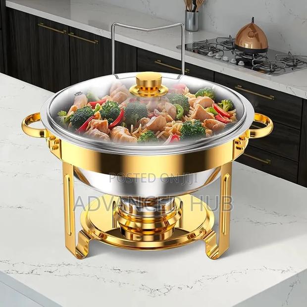 Elegant Round Stainless Steel Chafing Dish With Golden Accents - thumbnail 2