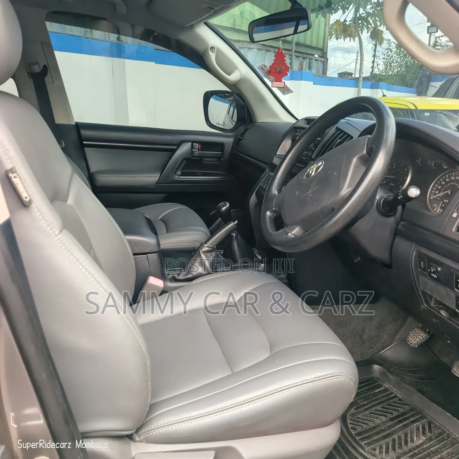 Toyota Land Cruiser 2008 Gold