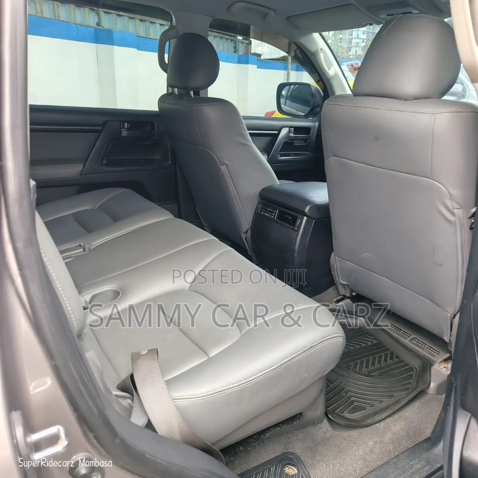 Toyota Land Cruiser 2008 Gold